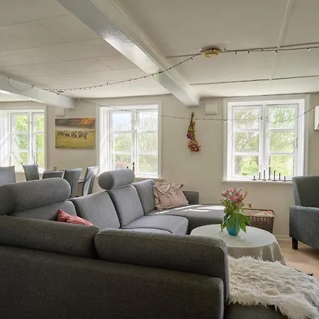 5 Person In Rønne