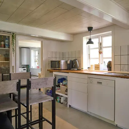 5 Person In Rønne